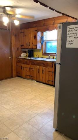5 Park Square Lopatcong NJ 08865