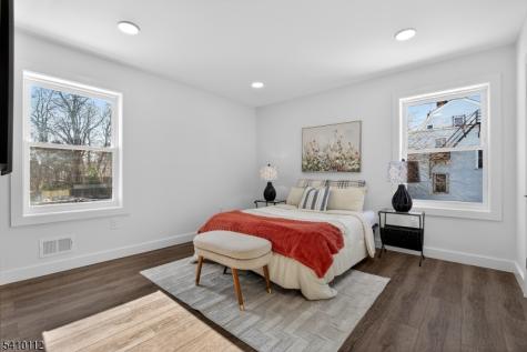 687 18TH Avenue Irvington NJ 07111