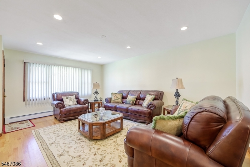 325 Grant Avenue Lyndhurst NJ 07071