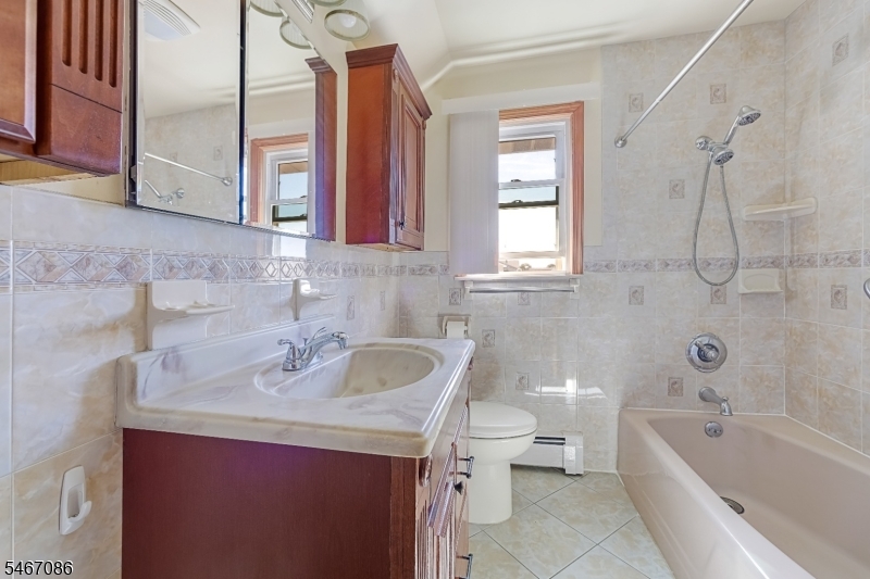 325 Grant Avenue Lyndhurst NJ 07071