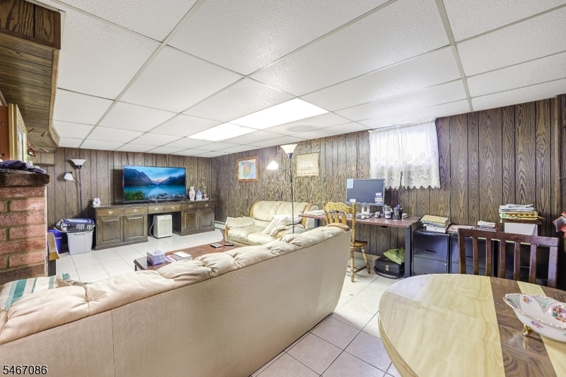 325 Grant Avenue Lyndhurst NJ 07071