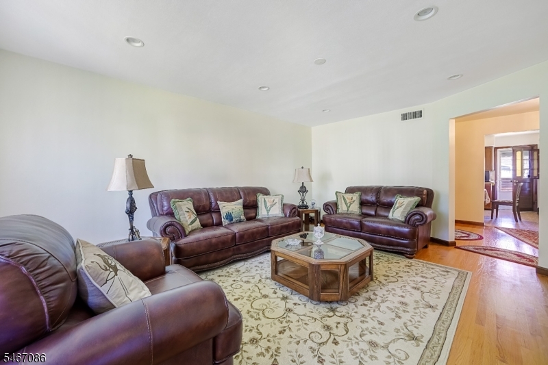 325 Grant Avenue Lyndhurst NJ 07071