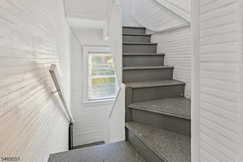 76 W Grove Terrace Irvington NJ 07111