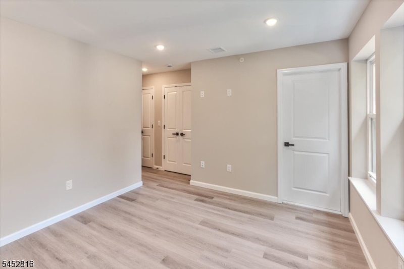 62 Columbia Avenue Newark NJ 07106