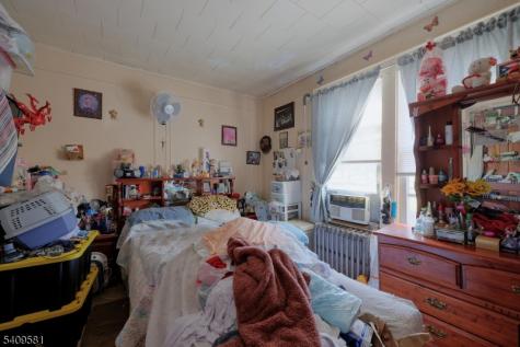 154 Dayton Street Newark NJ 07114