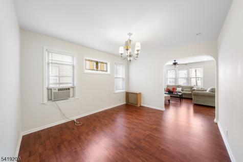 752 Eaton Street Elizabeth NJ 07202