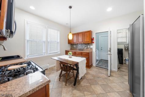 752 Eaton Street Elizabeth NJ 07202