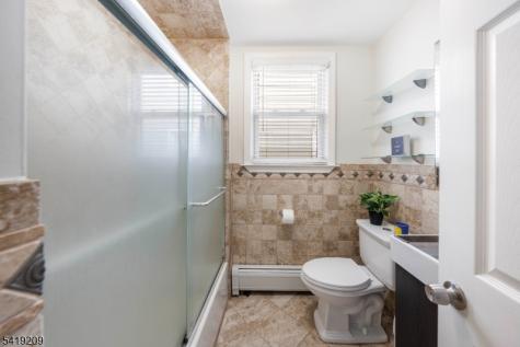 752 Eaton Street Elizabeth NJ 07202