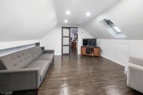 752 Eaton Street Elizabeth NJ 07202