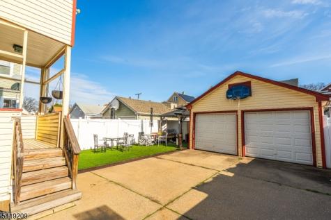 752 Eaton Street Elizabeth NJ 07202