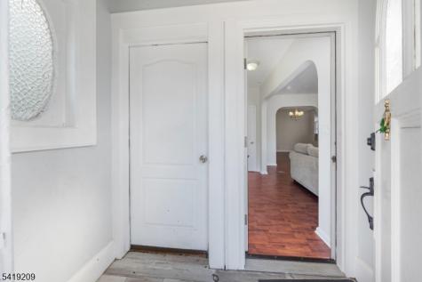 752 Eaton Street Elizabeth NJ 07202