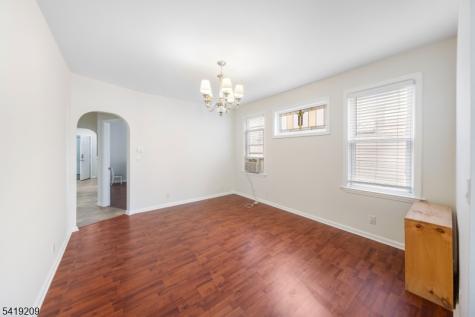 752 Eaton Street Elizabeth NJ 07202