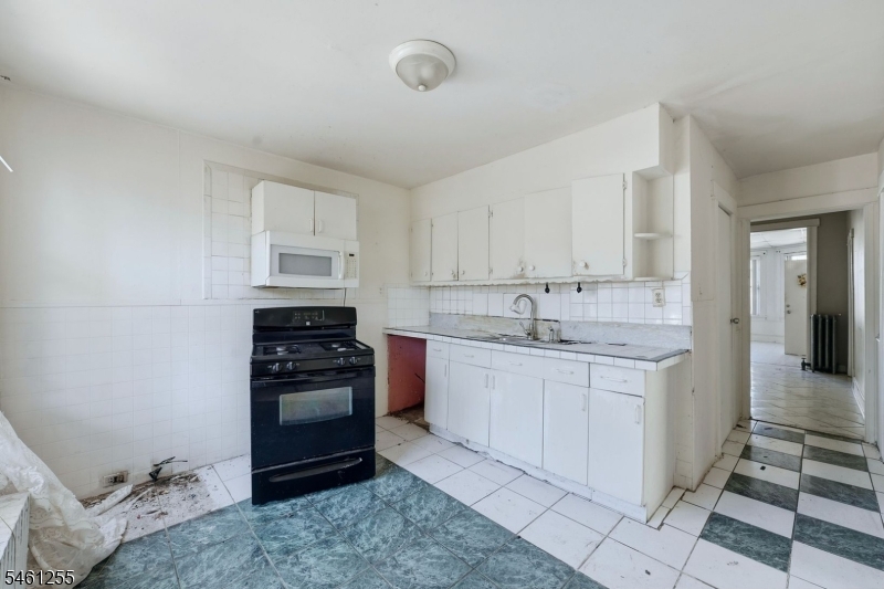 490 E 27th Street Paterson NJ 07514