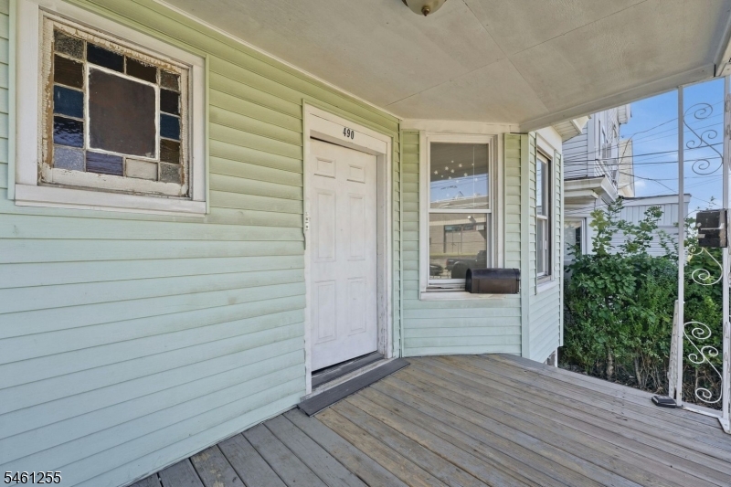 490 E 27th Street Paterson NJ 07514