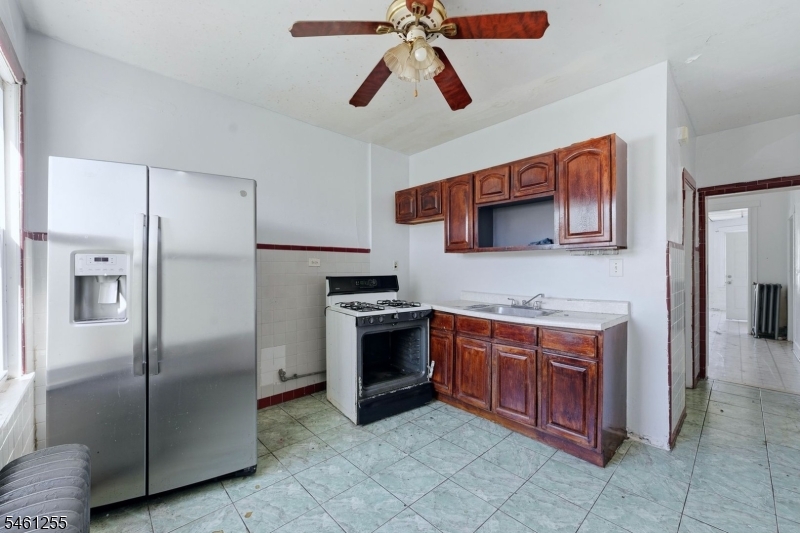 490 E 27th Street Paterson NJ 07514