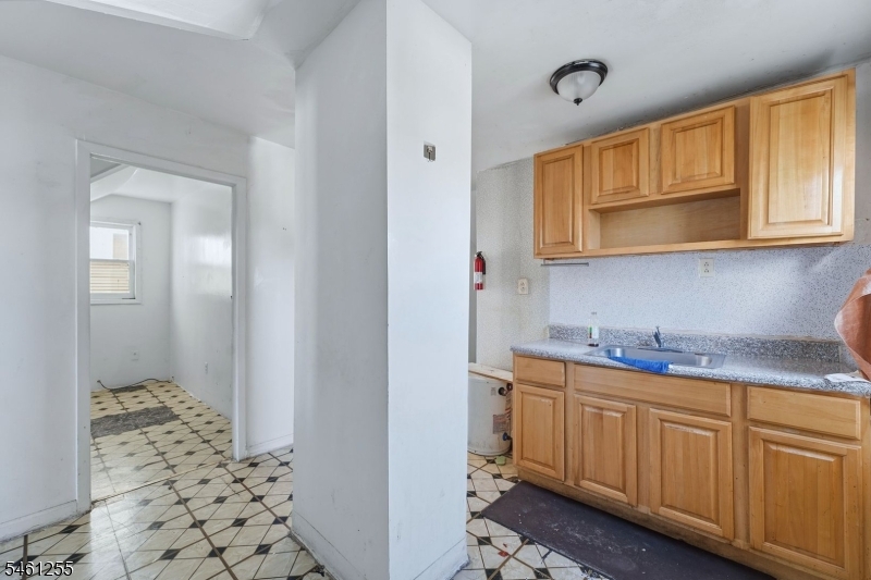 490 E 27th Street Paterson NJ 07514
