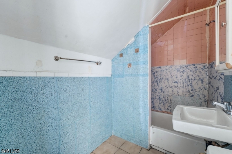 490 E 27th Street Paterson NJ 07514
