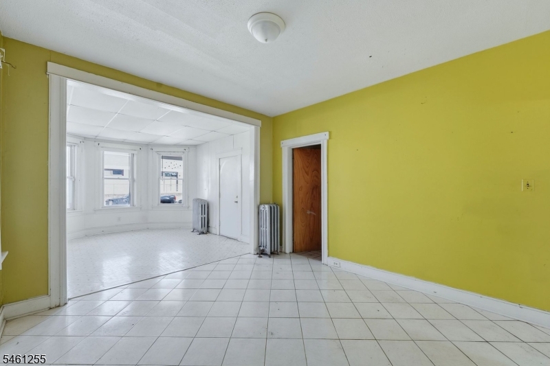 490 E 27th Street Paterson NJ 07514