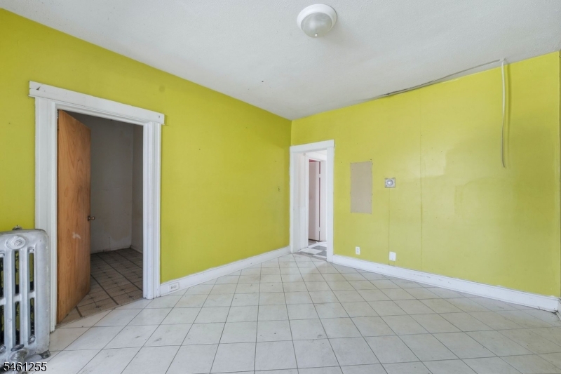 490 E 27th Street Paterson NJ 07514