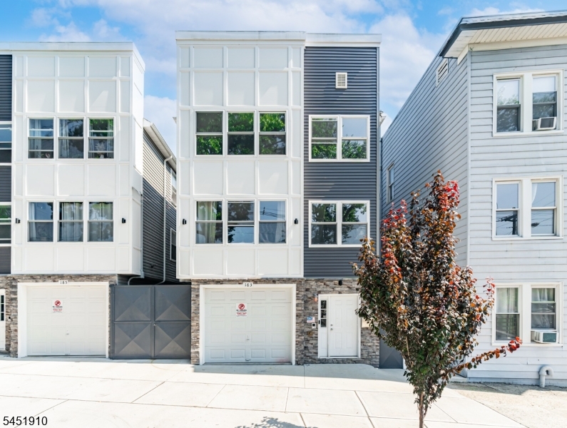 185 Sylvan Avenue Newark NJ 07104