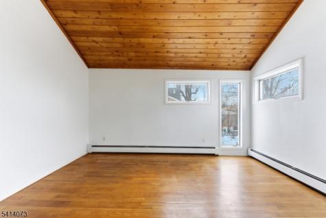2455 3RD Street Fort Lee NJ 07024