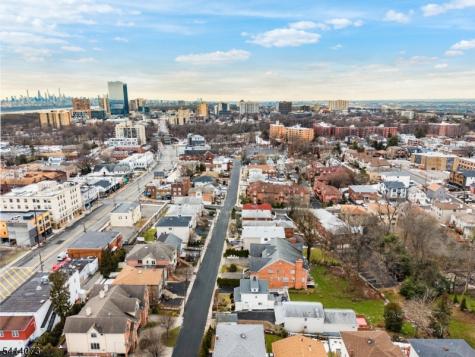 2455 3RD Street Fort Lee NJ 07024