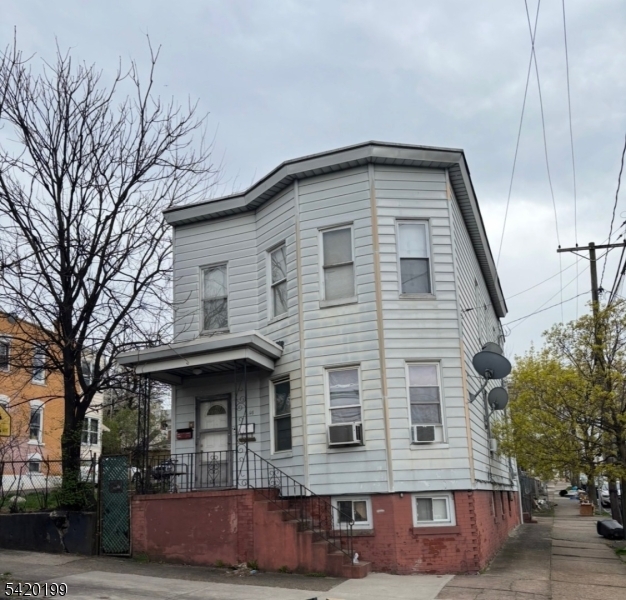 268 6TH Avenue Paterson NJ 07524