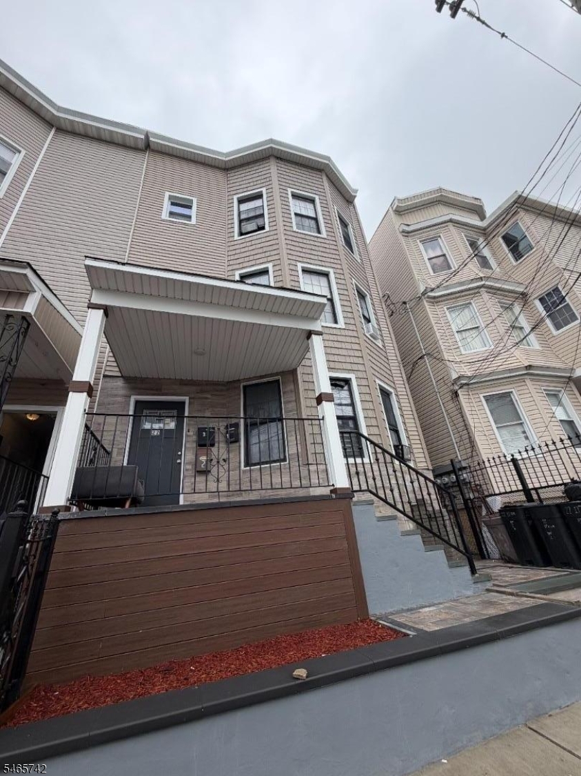 22 17TH Avenue Paterson NJ 07501