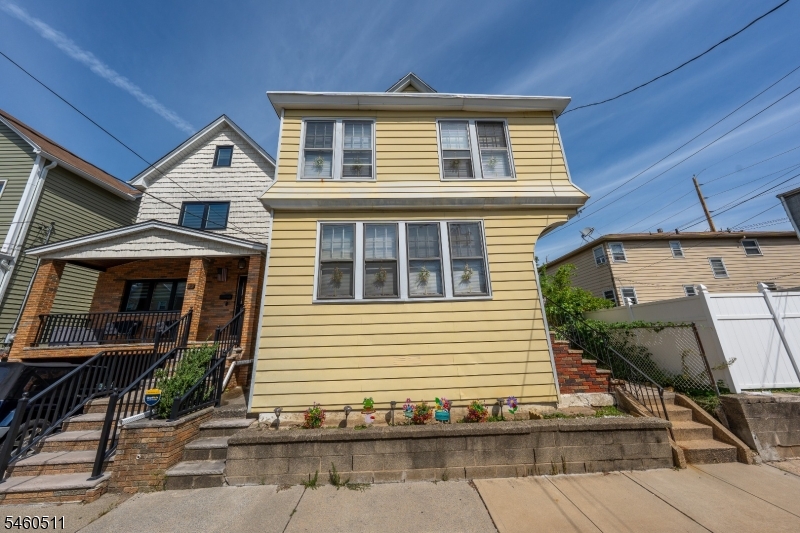 47 E 27th Street Bayonne NJ 07002