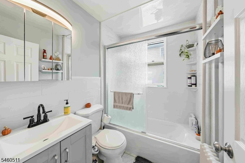 47 E 27th Street Bayonne NJ 07002