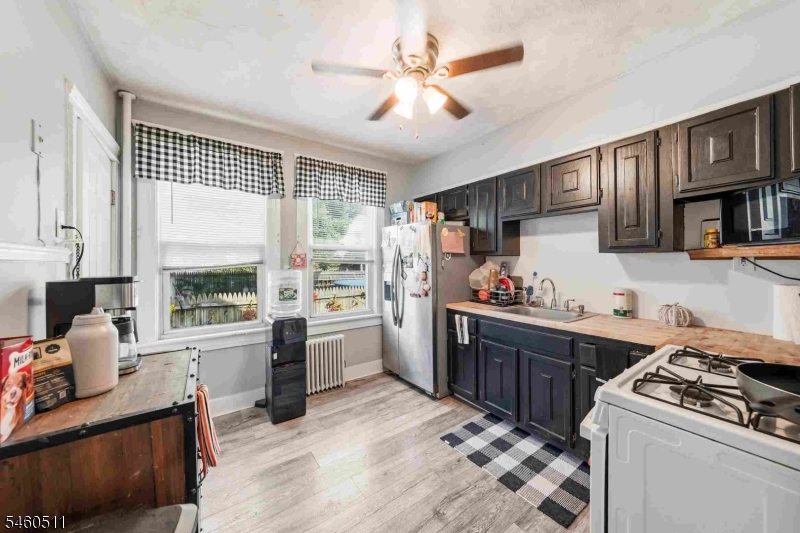47 E 27th Street Bayonne NJ 07002