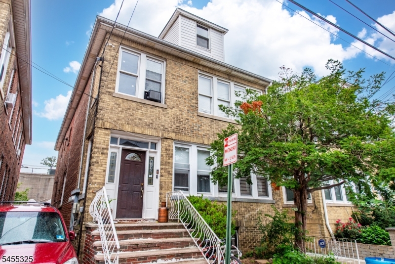 8312 1ST Avenue North Bergen NJ 07047
