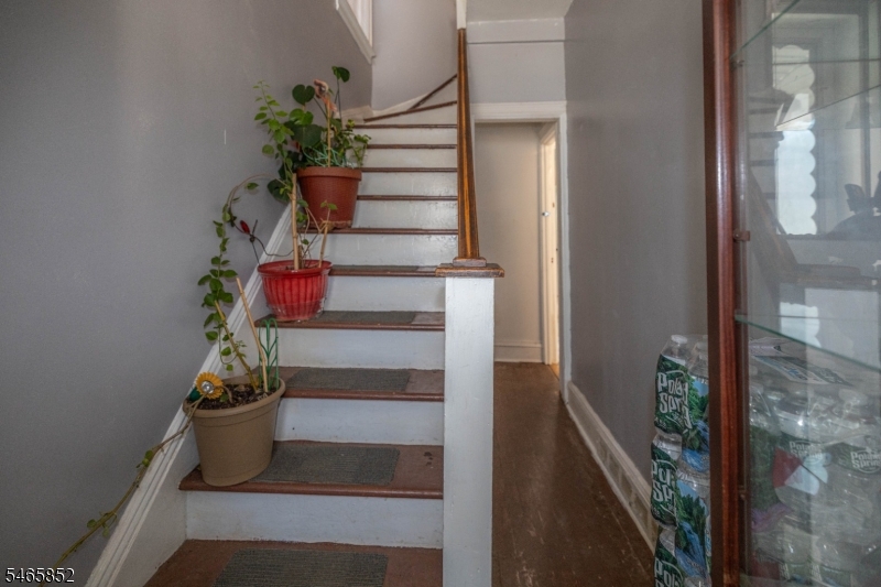 315 Pearsall Avenue Jersey City NJ 07305
