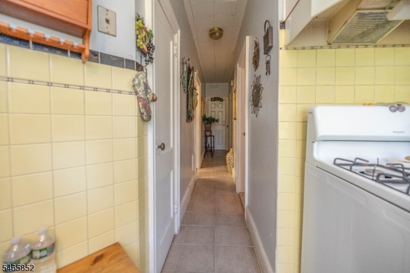 315 Pearsall Avenue Jersey City NJ 07305