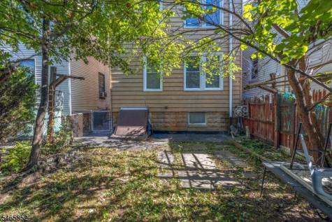 315 Pearsall Avenue Jersey City NJ 07305