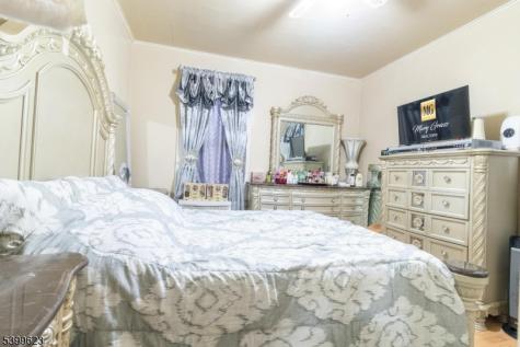 386 N 11th Street Newark NJ 07107