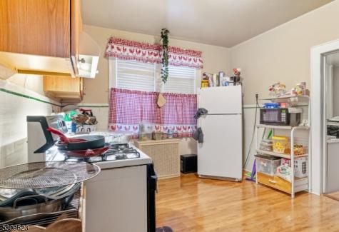 386 N 11th Street Newark NJ 07107