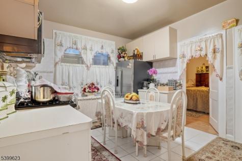 386 N 11th Street Newark NJ 07107