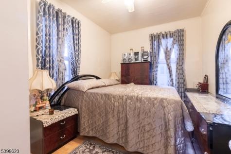 386 N 11th Street Newark NJ 07107