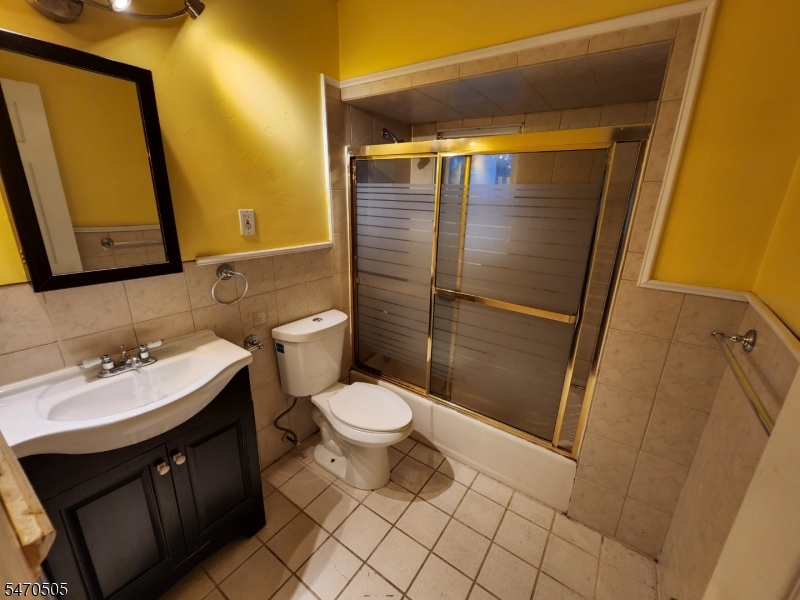 333 White Street Roselle NJ 07203