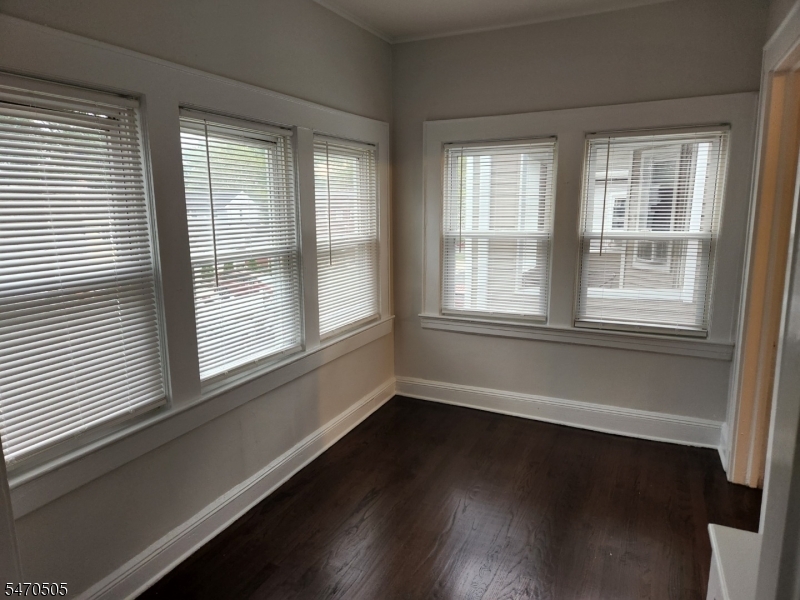 333 White Street Roselle NJ 07203