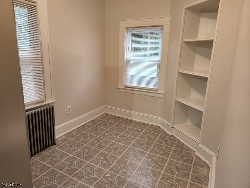 333 White Street Roselle NJ 07203