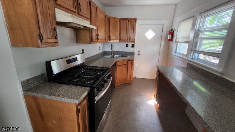 333 White Street Roselle NJ 07203