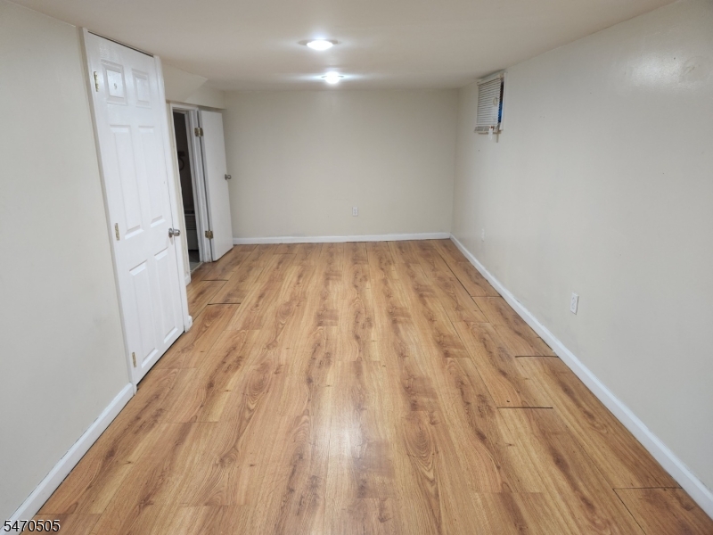 333 White Street Roselle NJ 07203