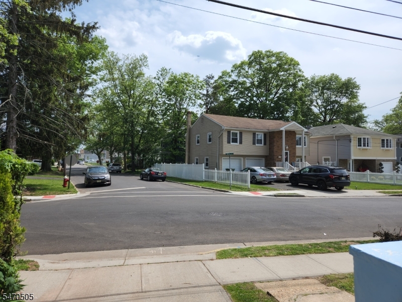 333 White Street Roselle NJ 07203