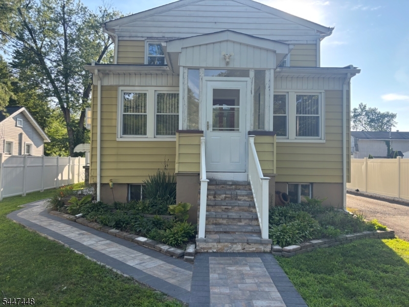 33 Harmon Street Lincoln Park NJ 07035