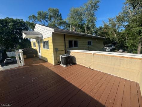 33 Harmon Street Lincoln Park NJ 07035