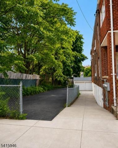 854 229TH Street Other NJ 10466