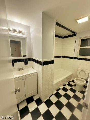 360 New Street Newark NJ 07103