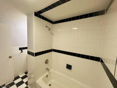 360 New Street Newark NJ 07103